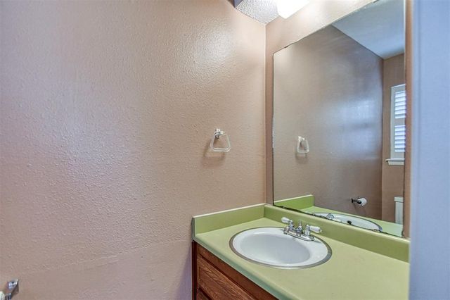 224 Atterberry Drive, Norman, OK 73071