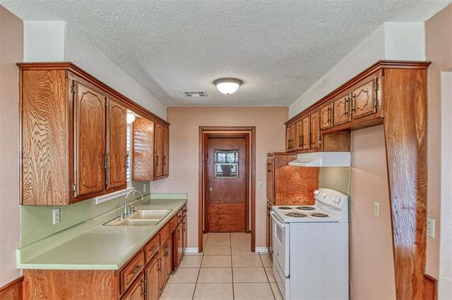 224 Atterberry Drive, Norman, OK 73071