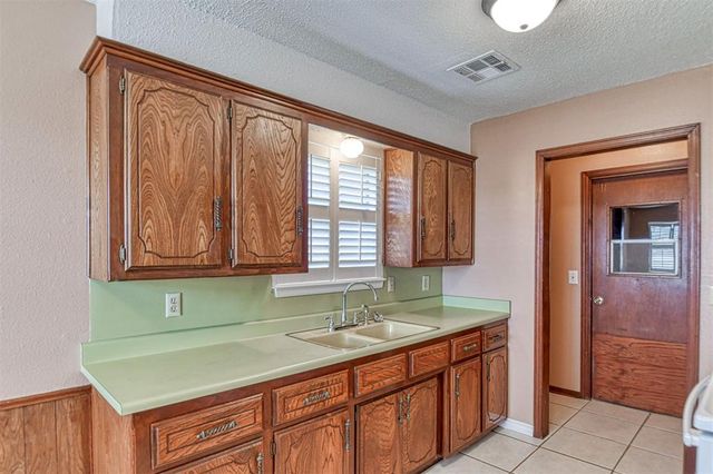 224 Atterberry Drive, Norman, OK 73071