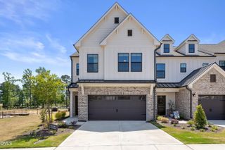 92 N District Avenue N, Clayton, NC 27527