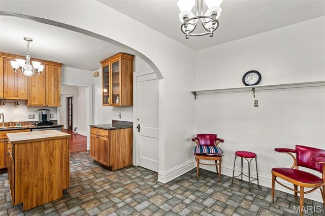5527 Ulena Avenue, St Louis, MO 63116