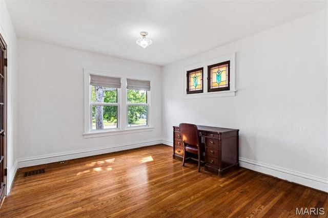 5527 Ulena Avenue, St Louis, MO 63116