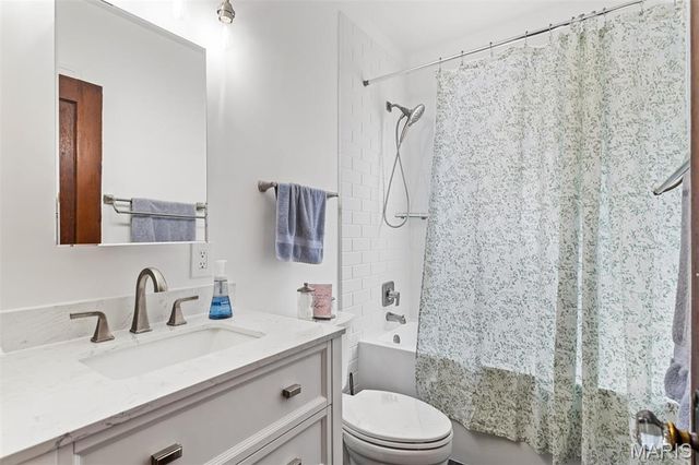 5527 Ulena Avenue, St Louis, MO 63116