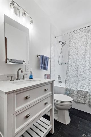 5527 Ulena Avenue, St Louis, MO 63116