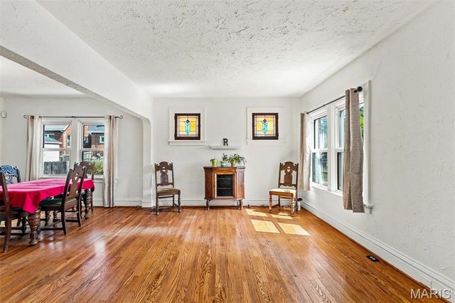 5527 Ulena Avenue, St Louis, MO 63116