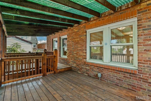 5527 Ulena Avenue, St Louis, MO 63116