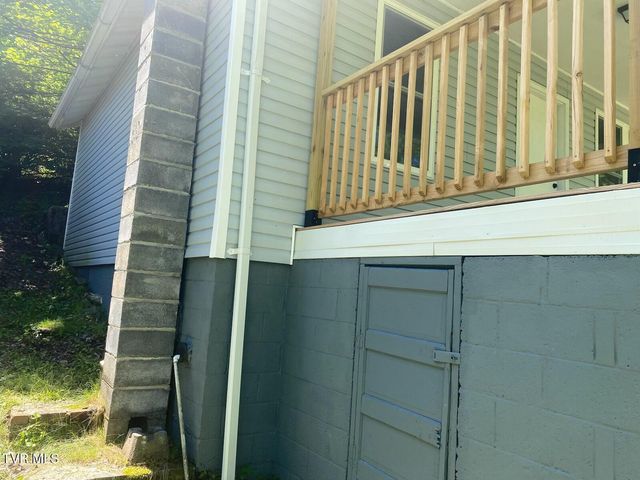 120 Templeton Street, Appalachia, VA 24216