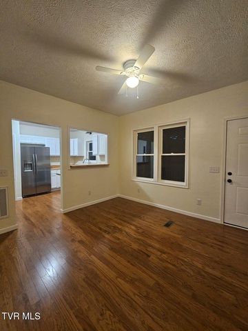 120 Templeton Street, Appalachia, VA 24216