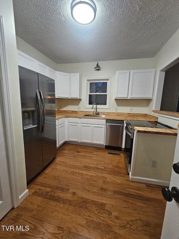 120 Templeton Street, Appalachia, VA 24216