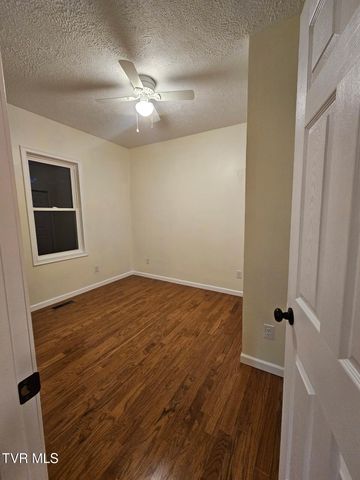 120 Templeton Street, Appalachia, VA 24216