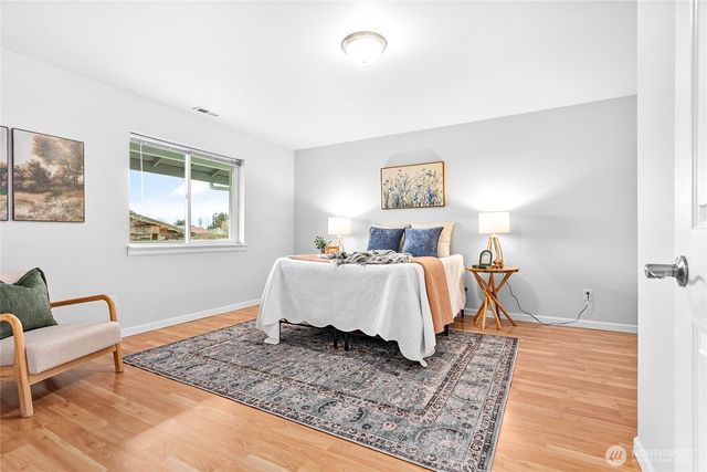 303 Hayes Street, Nooksack, WA 98276