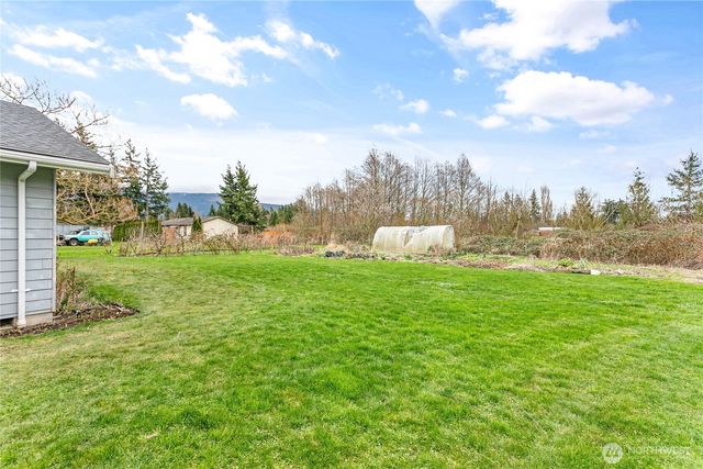 303 Hayes Street, Nooksack, WA 98276