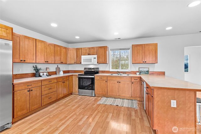 303 Hayes Street, Nooksack, WA 98276