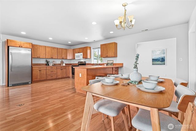 303 Hayes Street, Nooksack, WA 98276