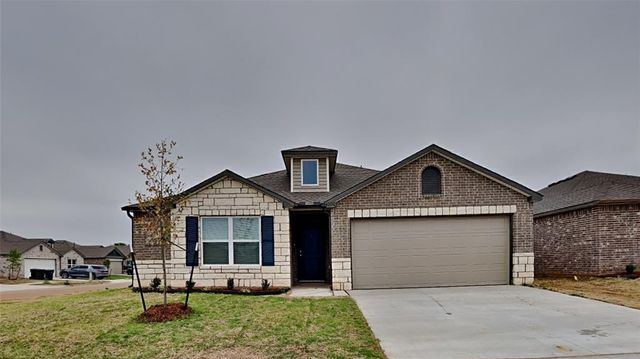 4000 Dutch Lane, Mustang, OK 73064
