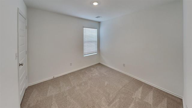 4000 Dutch Lane, Mustang, OK 73064