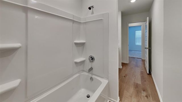 4000 Dutch Lane, Mustang, OK 73064