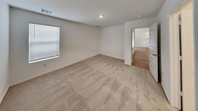 4000 Dutch Lane, Mustang, OK 73064
