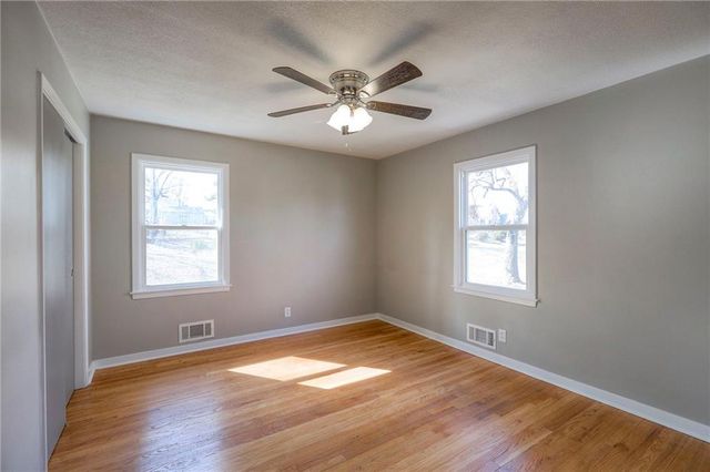 10509 E 57th Terrace, Raytown, MO 64133