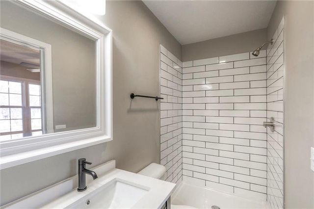 10509 E 57th Terrace, Raytown, MO 64133