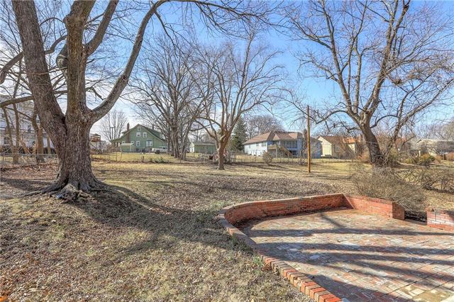 10509 E 57th Terrace, Raytown, MO 64133