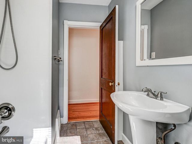 2701 MAPLE AVE, Parkville, MD 21234
