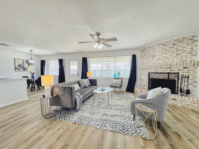 3739 Moonlite Drive, Pasadena, TX 77505