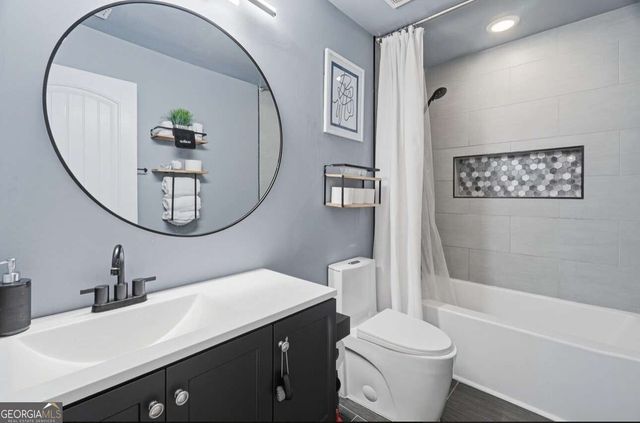 3749 Saddlemaker Drive, Buford, GA 30519