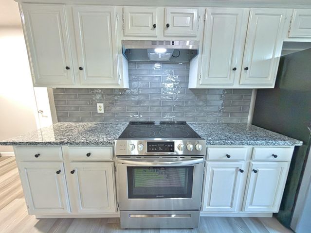 1618 Live Oak Hollow Street, Pearland, TX 77581