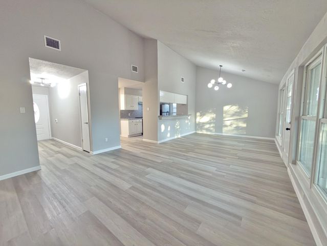 1618 Live Oak Hollow Street, Pearland, TX 77581