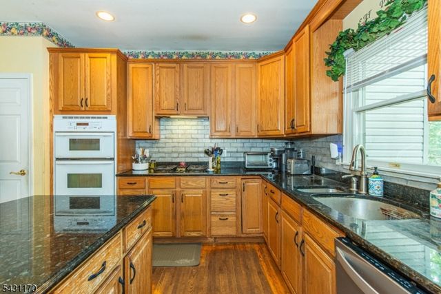 31 Richmond Hill Dr, Sparta Twp., NJ 07871