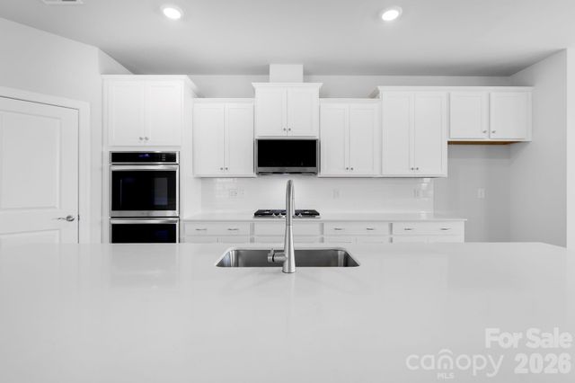 5611 Mid Sky Court 378, Lancaster, SC 29720