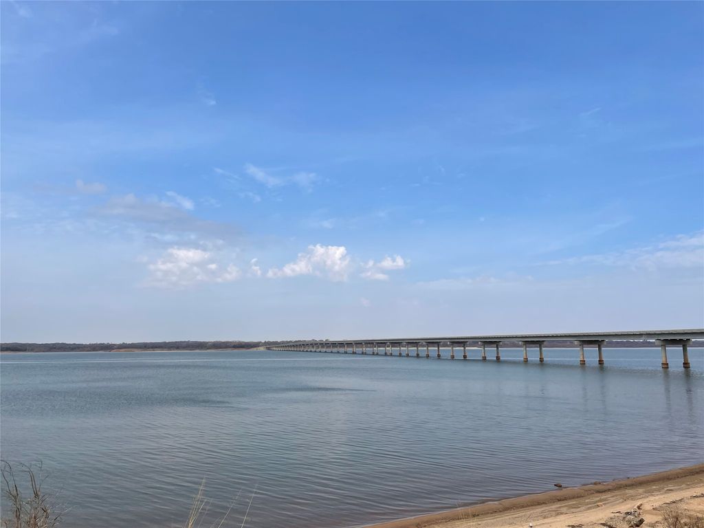 1036 Bewley Road, Whitesboro, TX 76273