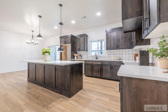 314 Poppy St, Sugar City, ID 83442