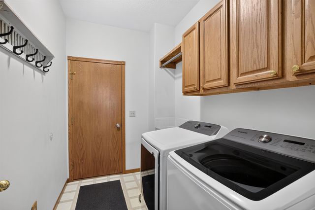12621 E Edgewood Drive, Wichita, KS 67206