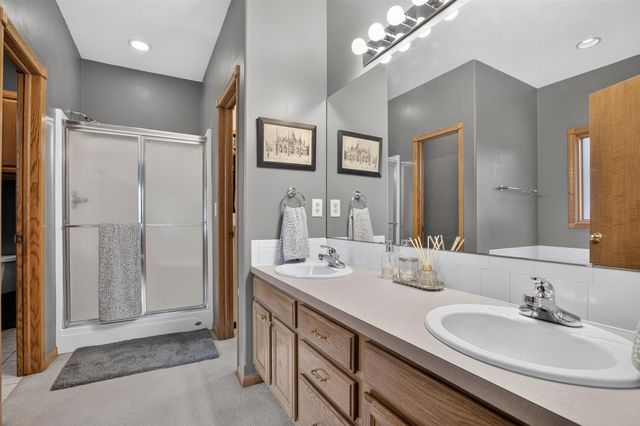 12621 E Edgewood Drive, Wichita, KS 67206