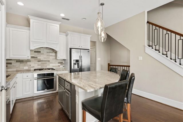 419 T C Jester Boulevard, Houston, TX 77007