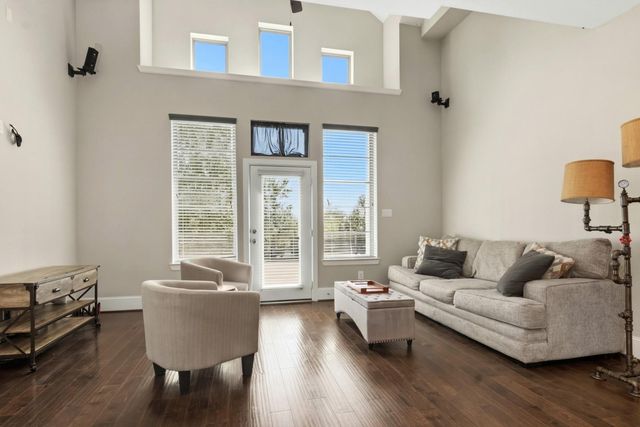 419 T C Jester Boulevard, Houston, TX 77007