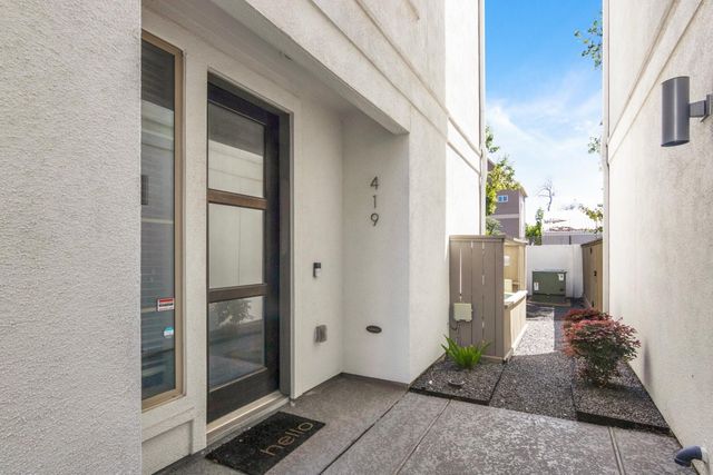 419 T C Jester Boulevard, Houston, TX 77007