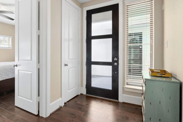 419 T C Jester Boulevard, Houston, TX 77007