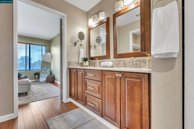 29583 Vanderbilt Street 310, Hayward, CA 94544