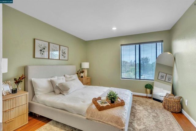 29583 Vanderbilt Street 310, Hayward, CA 94544