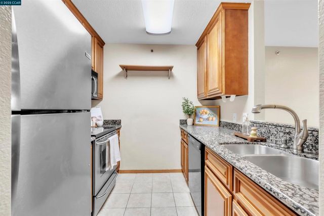29583 Vanderbilt Street 310, Hayward, CA 94544