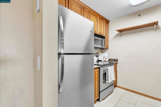 29583 Vanderbilt Street 310, Hayward, CA 94544