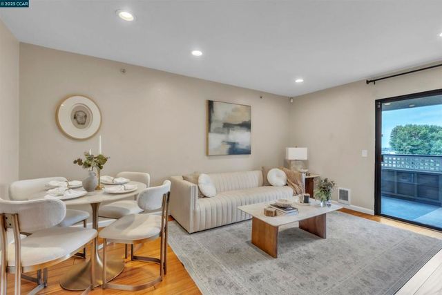 29583 Vanderbilt Street 310, Hayward, CA 94544