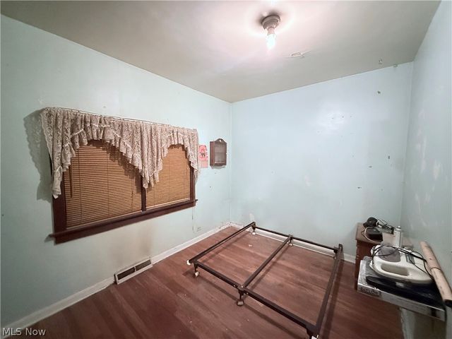 33 Henry Street, Bedford, OH 44146