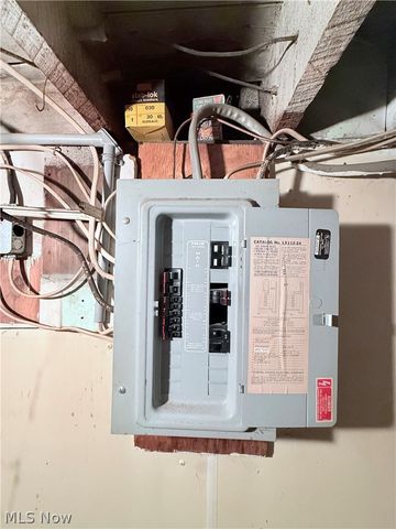 33 Henry Street, Bedford, OH 44146