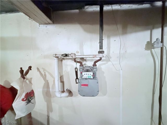 33 Henry Street, Bedford, OH 44146