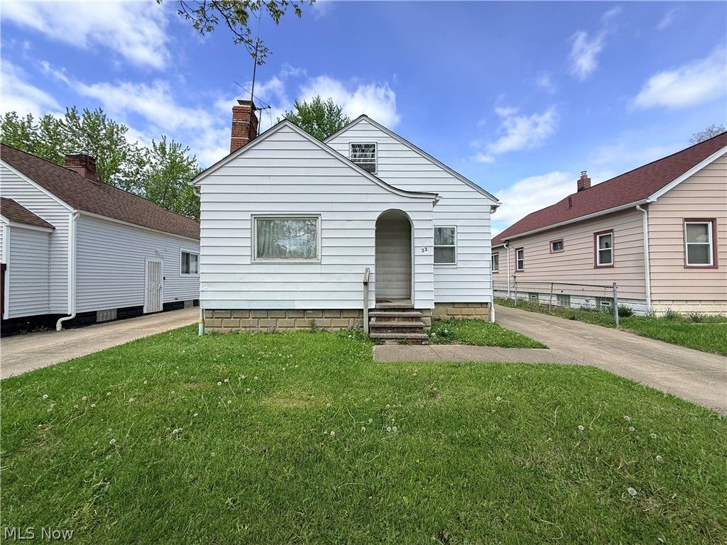 33 Henry Street, Bedford, OH 44146