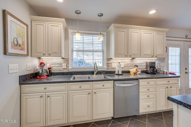 5028 Dublin Rd, Kingsport, TN 37664